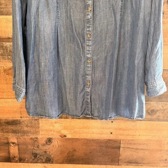 J. Jill Blue Chambray Button Down Shirt - Picture 2 of 8